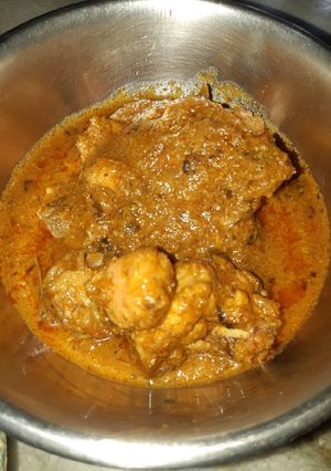 A picture of Punjabi chicken.