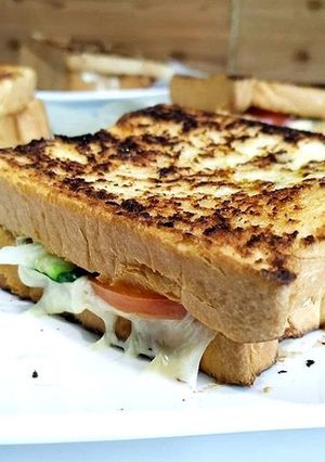 Gambar Vege sandwich with cheese / Sandwich sayur dengan keju