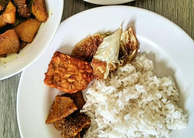 Cara Memasak Sego Babat Sambal Bawang Ekonomis Untuk Jualan