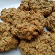 Soft & Chewy Oatmeal Cookies
