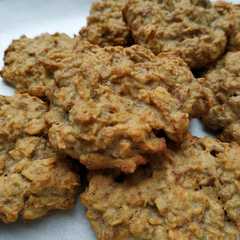 A picture of Soft & Chewy Oatmeal Cookies.