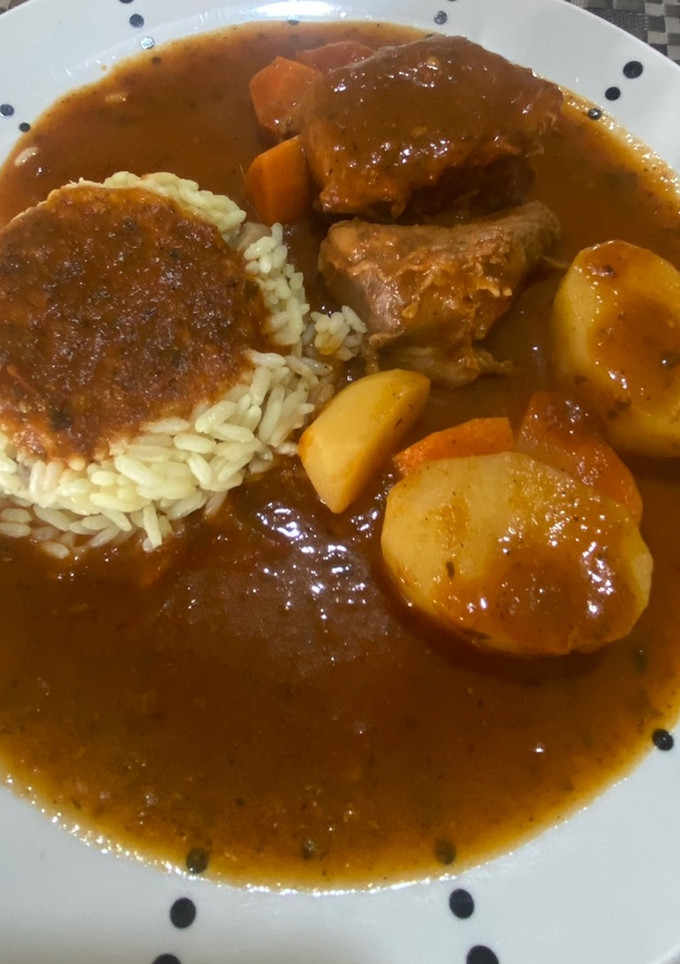 Una foto de Carne Guisada Chapina 🇬🇹