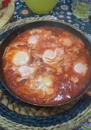 Una foto de Huevo con tomate 🤤
