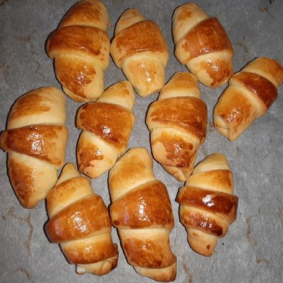 τυροπιτάκια σαν κρουασάν Σπιτικές συνταγές - Cookpad