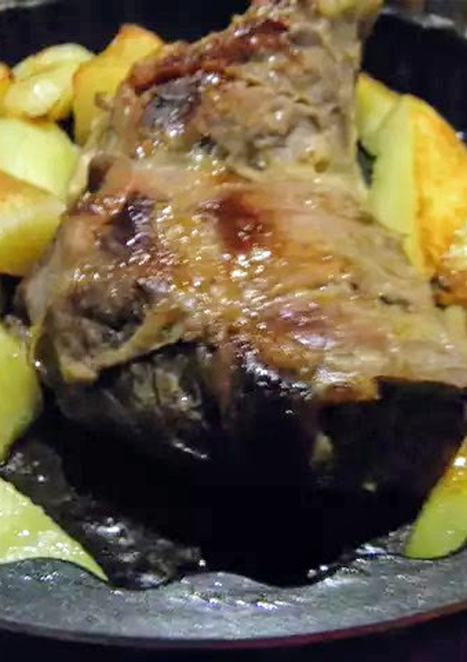 Una foto de Carne y papas al horno