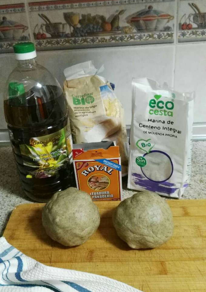 Una foto de Masa de pizza centeno y trigo integral