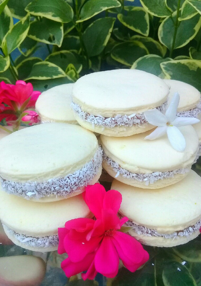 Una foto de Alfajores de maizena, deliciosos y una ternura de sabor 😄