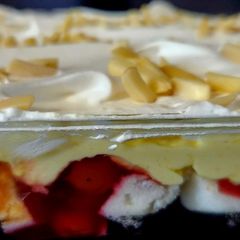 A picture of Heaven on Earth No bake cake.