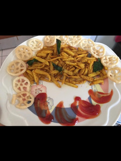 मसाला फ्रेंच फ्राइज (Masala french fries recipe in hindi) रेसिपी मुख्य फोटो