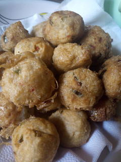 A picture of Yam balls.