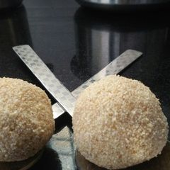 Sooji laddu A picture of Sooji laddu.