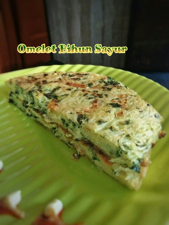 Cara Gampang Membuat Omelet Bihun Sayur (Wortel dan Daun Pepaya Jepang) Anti Gagal