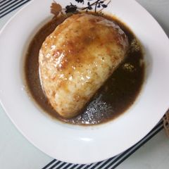 A picture of Tuwon shinkafa da miyar guro.