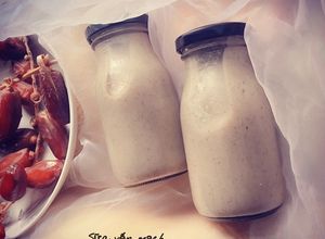 Hình của món Sữa yến mạch - hạt lanh - chà là.