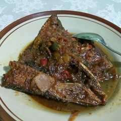 รูปของ Semur bandeng kecap khas pati
