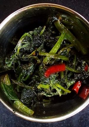 পালং শাক ভাজা (palak saag bhaja recipe in bengali) রেসিপির প্রধান ছবি