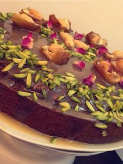 صورة لوصفة كيكة التمر بصوص التوفي