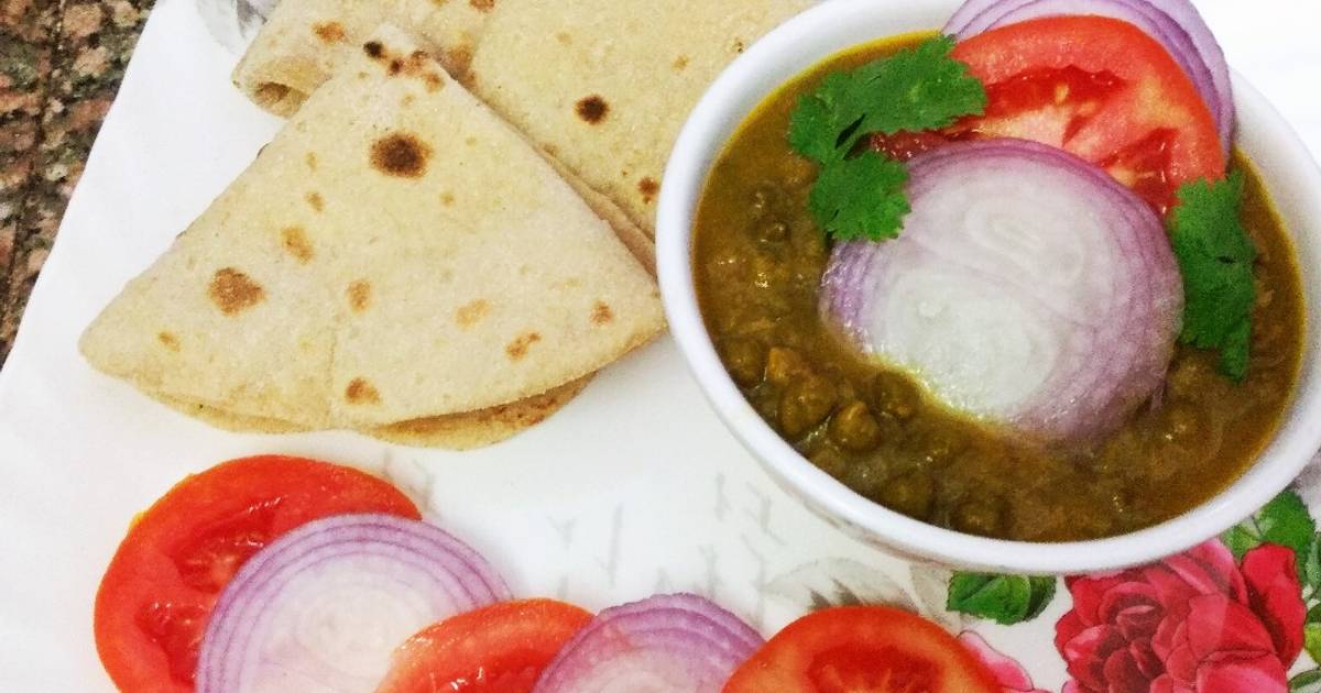 Green gram with low spices and whole wheat flour chapati Recipe by