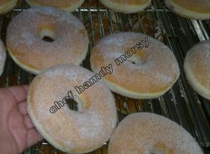صورة لوصفة دوناتس تحت اشرافي