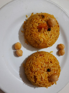 છોલે પુલાવ (Chole Pulav Recipe In Gujarati) રેસીપી મુખ્ય ફોટો
