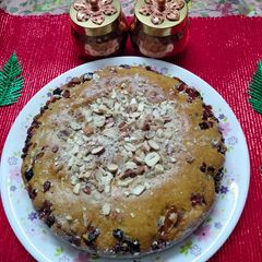 A picture of Eggless Plum cake,no rum,only orange juice.