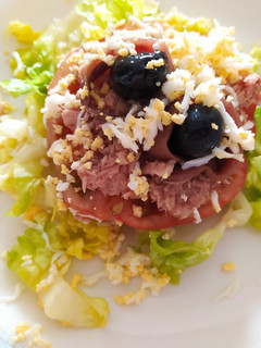 Una foto de Ensalada de la huerta murciana y aceite de Olesa de Montserrat
