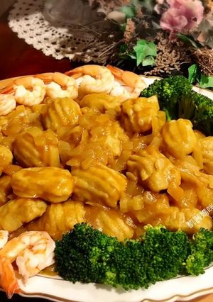 A picture of Potato Gnocchi with Curry Sauce.
