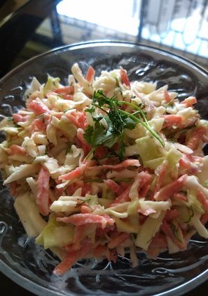 A picture of Healthy classic salad.