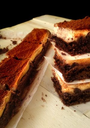 Una foto de Tiramisú+brownie+cheesecake, tres en uno {dulce vegano y sin gluten}