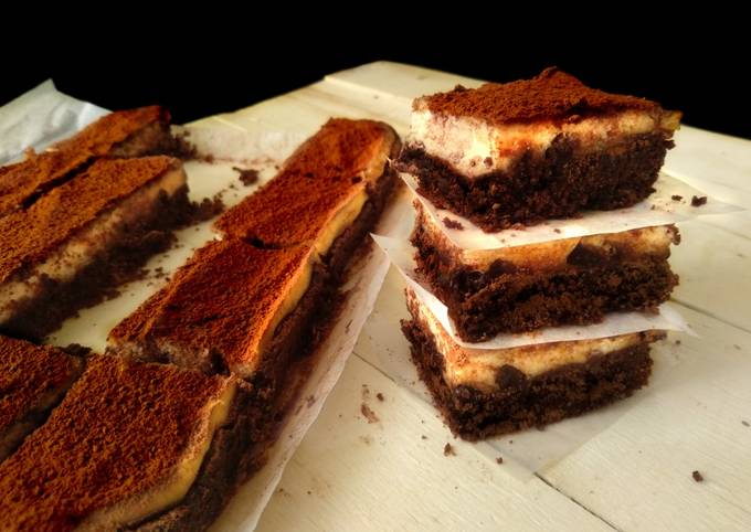Tiramisú+brownie+cheesecake, tres en uno {dulce vegano y sin gluten} Receta  de ? La Cocinera Novata - Cookpad