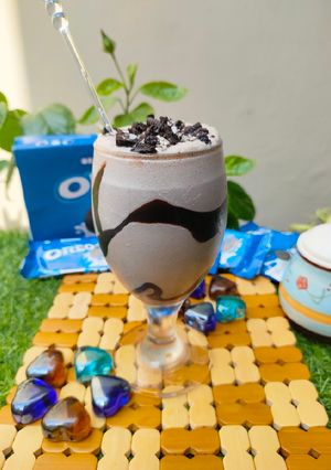 A picture of Oreo Shake 🧋.