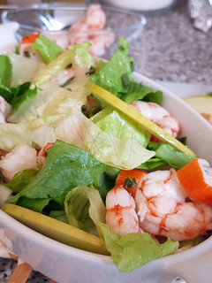 Una foto de Salpicón de Gambas con Manzana