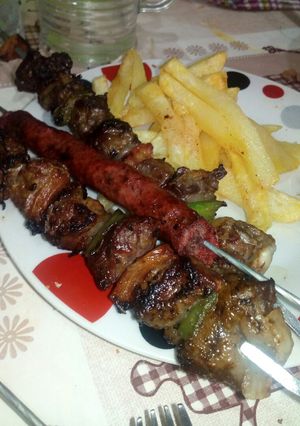 صورة لوصفة اسياخ اللحم والمرڨاز