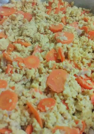 Una foto de Atún saludable con zanahoria y huevo 🍣🥕🥚