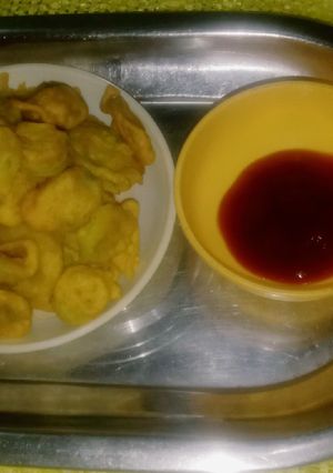 पकौड़ी गलका और पत्ता गोभी(pakodi galka aur patta gobhi recipe in hindi) रेसिपी मुख्य फोटो
