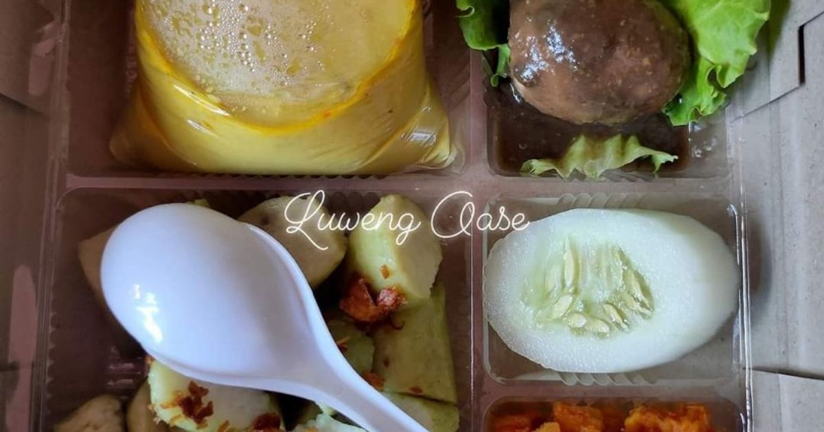 Sayur tahu tempe pendamping lontong