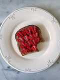 Toast con Nutella saludable y frambuesas