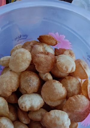 પાણી પૂરી (Pani Puri Recipe In Gujarati) રેસીપી મુખ્ય ફોટો