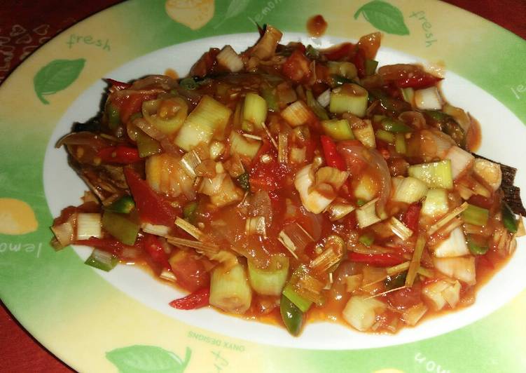 Resep Mujair saus pedas manis Lezat