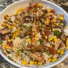 A picture of Chipotle burrito bowl.