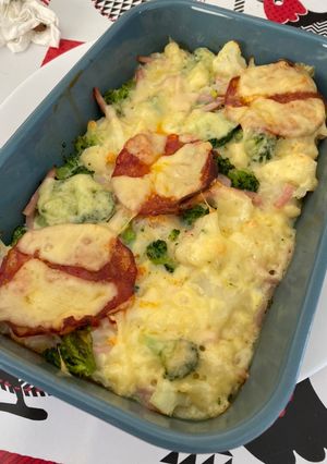 Une photo de Gratin chou fleur,brocolis, poulet et chorizo