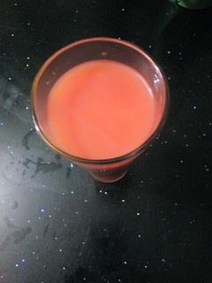 A picture of Mixed fruits juice.