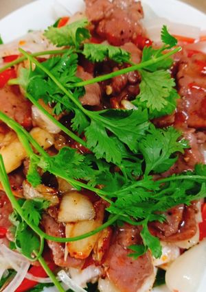 Hình của món Salad bò dưa kiệu.
