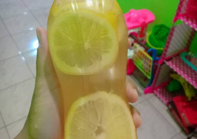 Cara Istimewa LezatInfused water lemon+madu