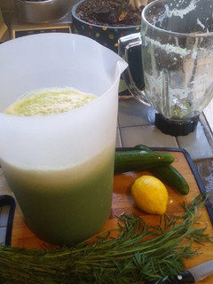 Una foto de Agua fresca de Pipicha
