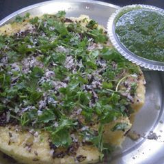A picture of Khaman dhokla.