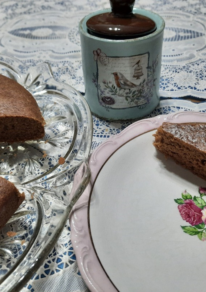 Una foto de Torta de café y cacao (sin leche ni huevos)