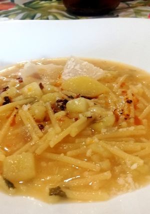 Foto di Spaghetti Spezzettati senza Glutine con Patate a Modo Mio