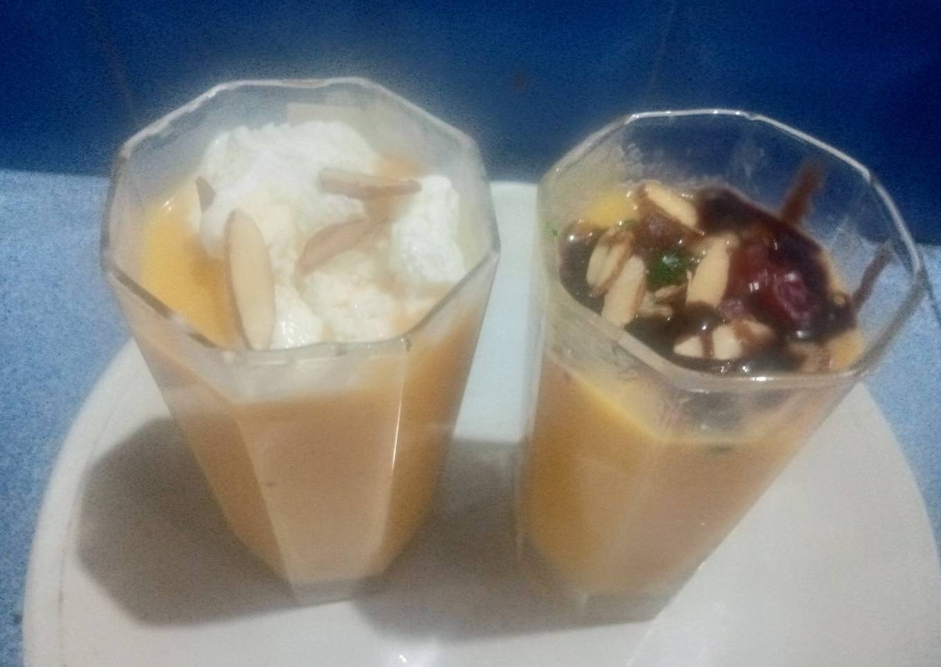 Papaya,banana a healthy milkshake