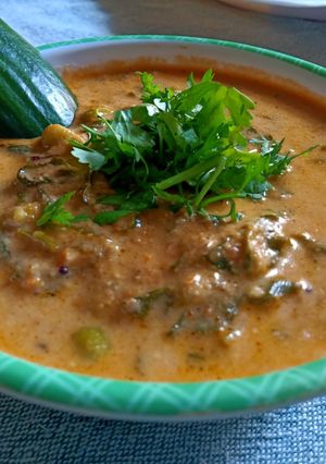 મેથી મટર મલાઈ(Methi Matar Malai Recipe in Gujarati) રેસીપી મુખ્ય ફોટો